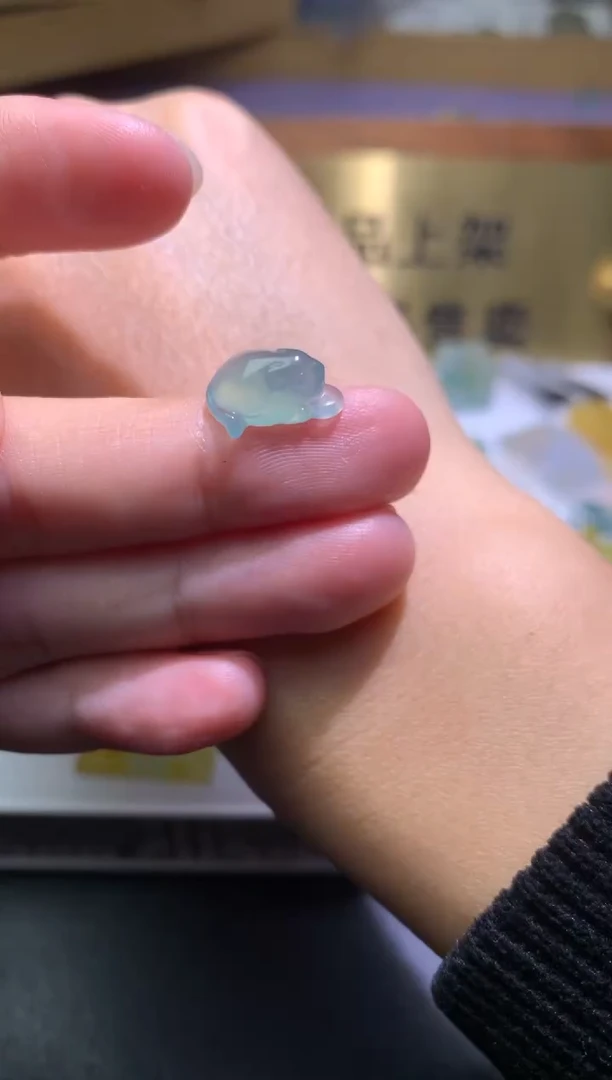 【闪购商品】定制翡翠未镶嵌毛货