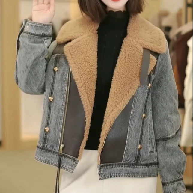 羊毛一体羊羔毛外套女短款皮草秋冬新款鹅绒内胆牛仔羽绒服808