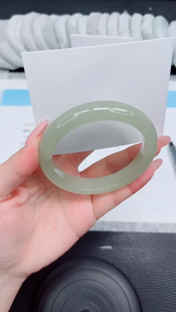 石英质玉手镯未镶嵌32-62.8