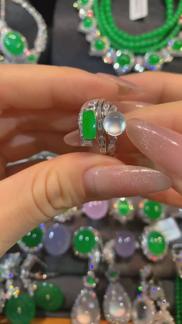 【闪购商品】翡翠戒指18K金镶嵌戒指