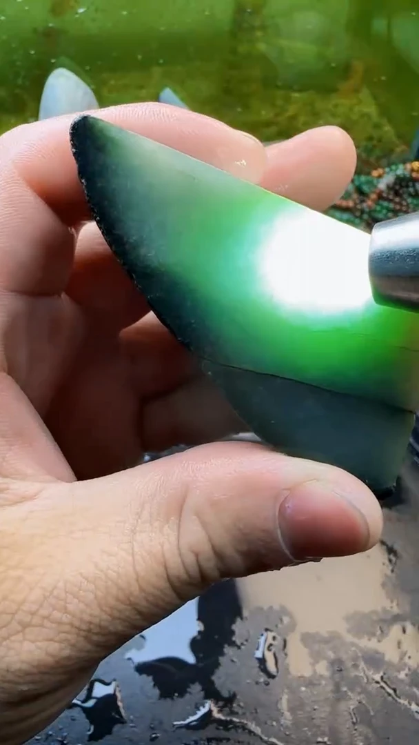 【闪购商品】翡翠颈饰未镶嵌118天然翡翠