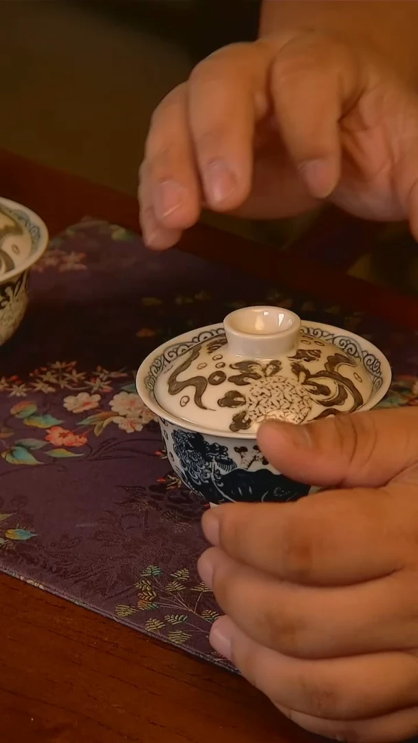 杯手工手绘杯杯很美丽