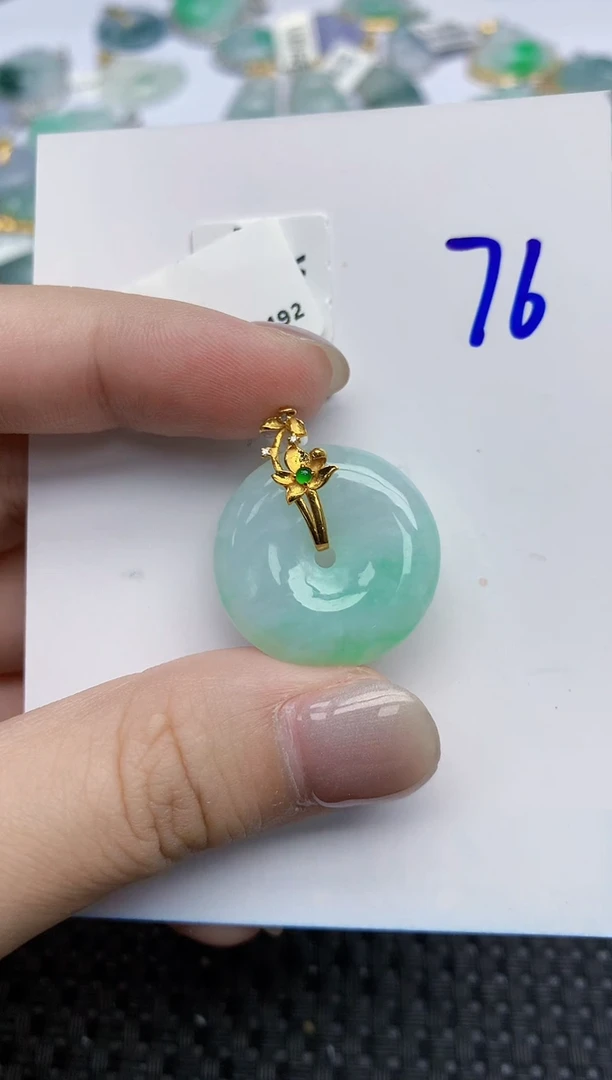 【闪购商品】翡翠颈饰18K金镶嵌天然翡翠A货