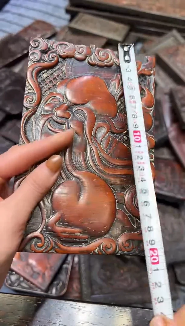 木紫檀雕刻一物一拍