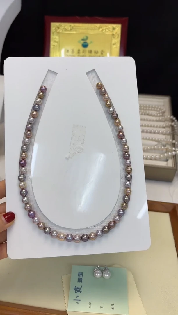 颈饰银S925镶嵌淡水珍珠8MM左右无核52颗珠