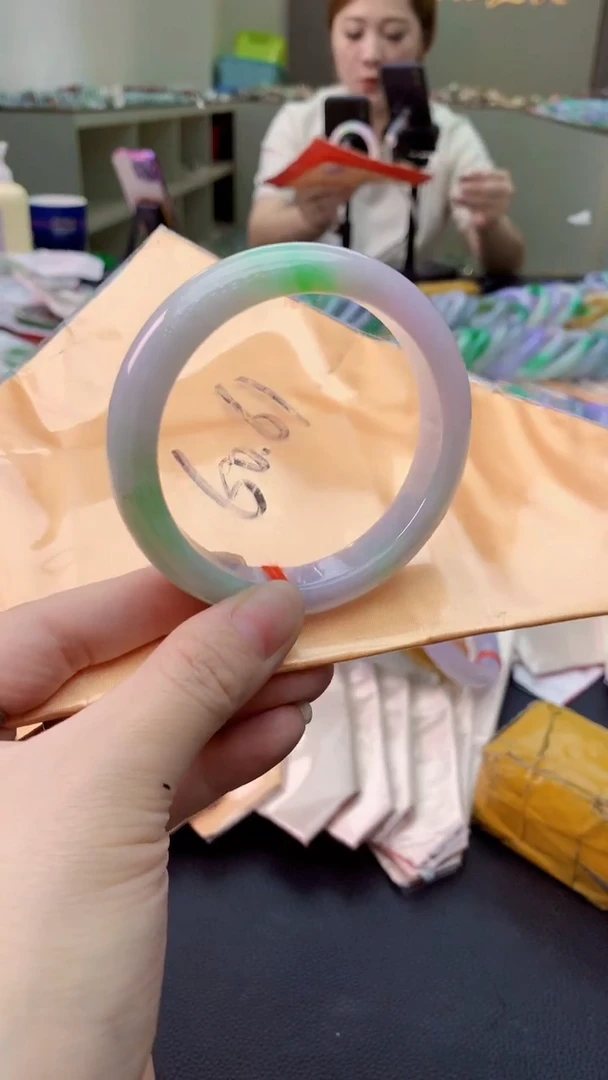 翡翠手镯未镶嵌0130031166