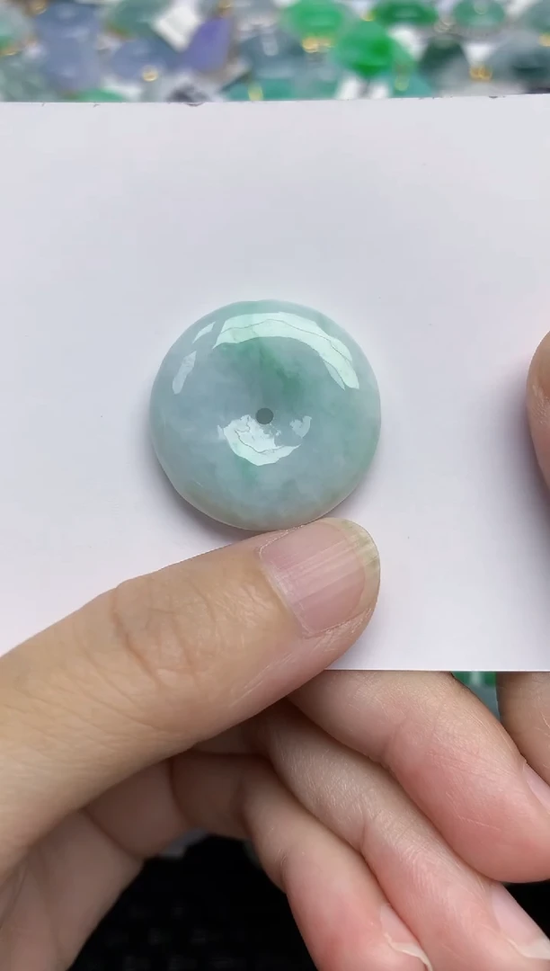 翡翠未镶嵌颈饰天然翡翠A货