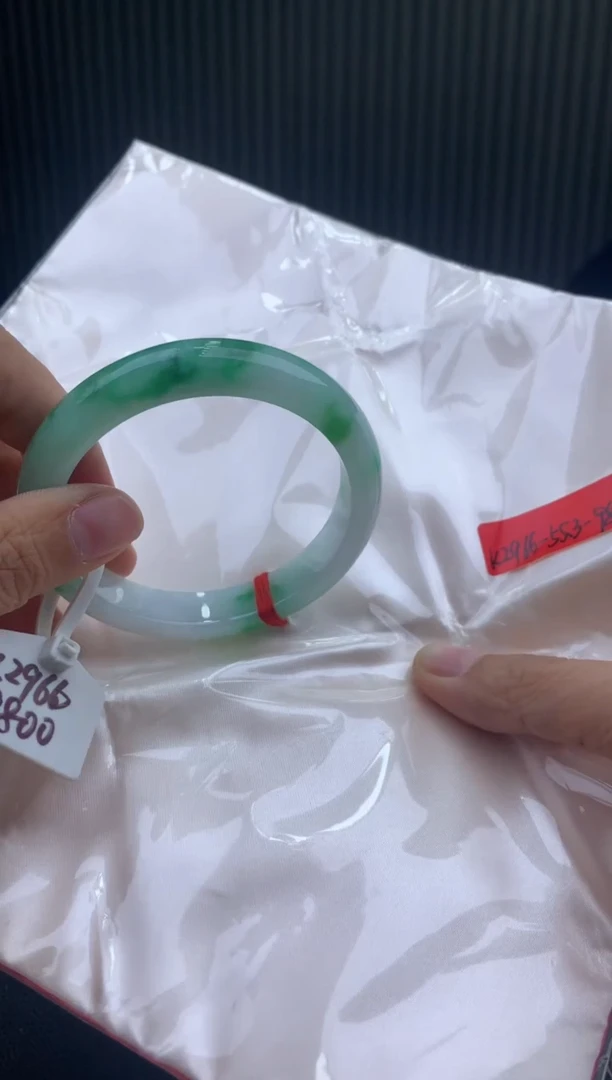 未镶嵌手镯翡翠55+