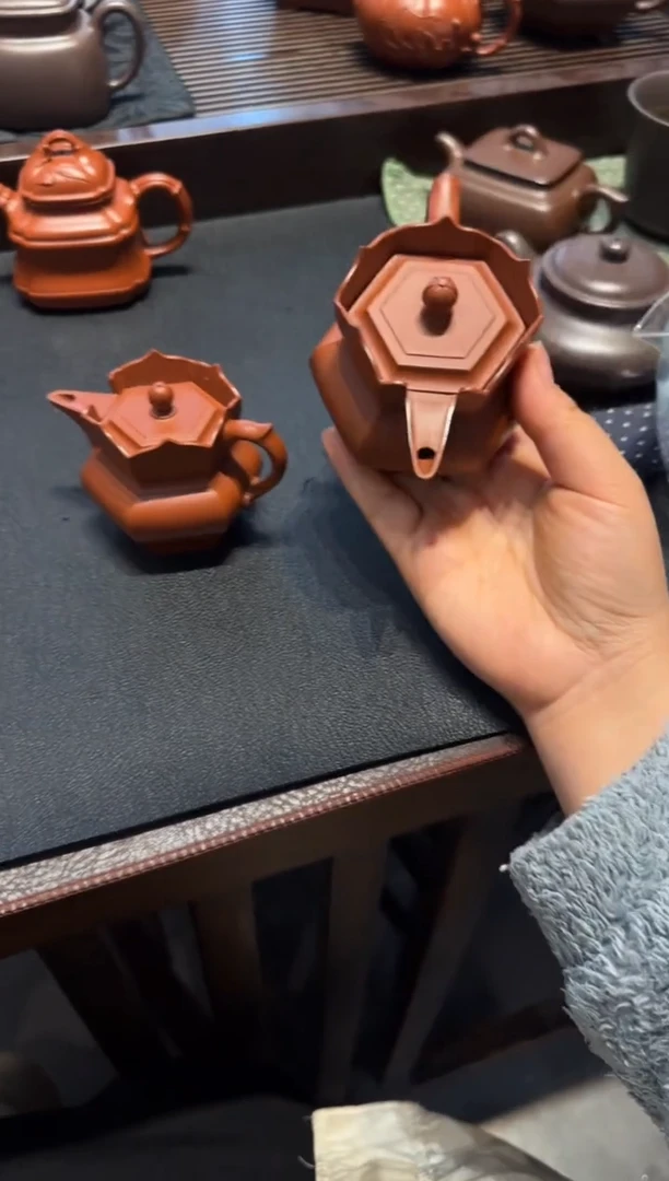 【闪购商品】紫砂茶壶朱泥小僧帽135cc