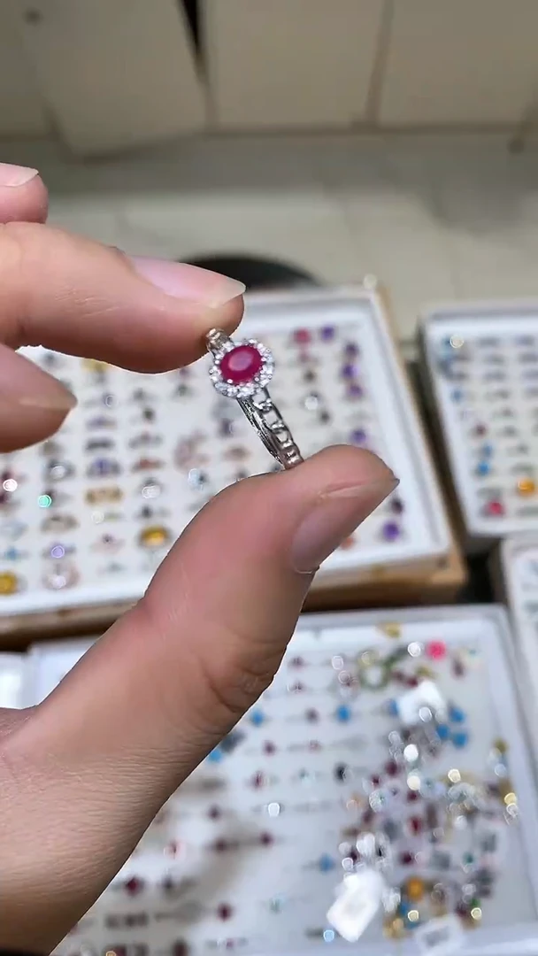 【闪购商品】红宝石戒指银S925镶嵌戒指