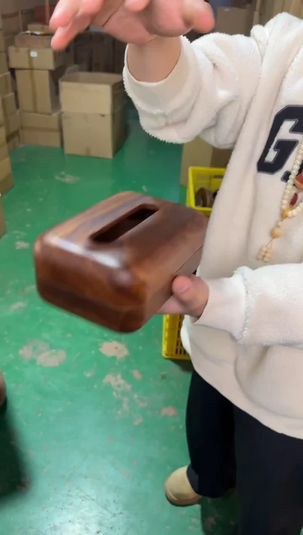 微瑕南美胡桃木面包纸巾盒