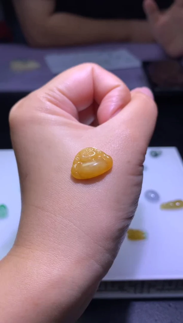 定制翡翠未镶嵌毛货