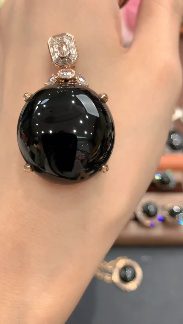 吊坠(不含链)18K金镶嵌翡翠q107