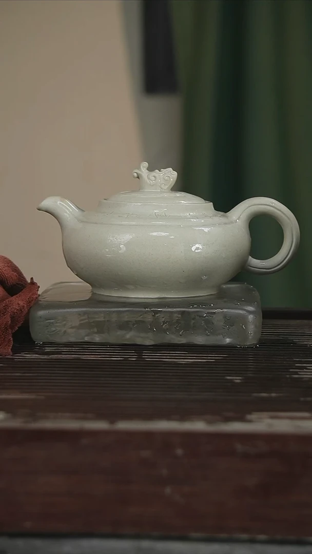 茶壶紫砂高工500CC带证207号