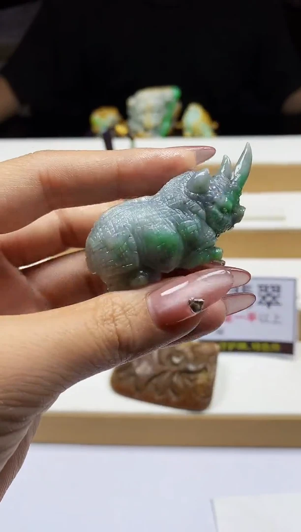 翡翠未镶嵌颈饰翡翠A货