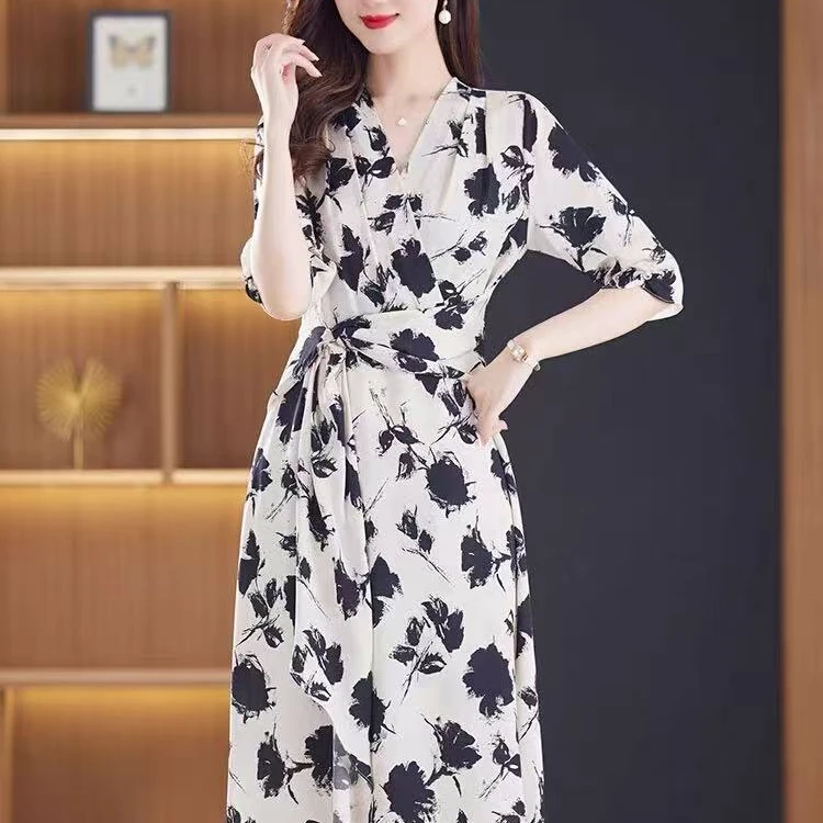 GEYAO春季显瘦气质氛围感时尚复古法式优雅女装连衣裙ZB25C528