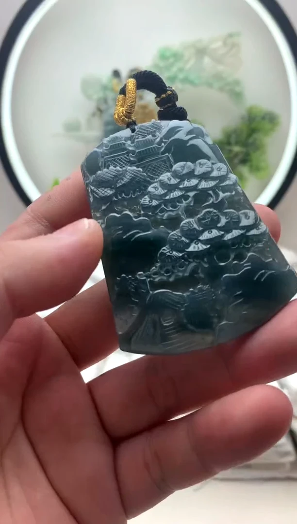 颈饰未镶嵌翡翠山水