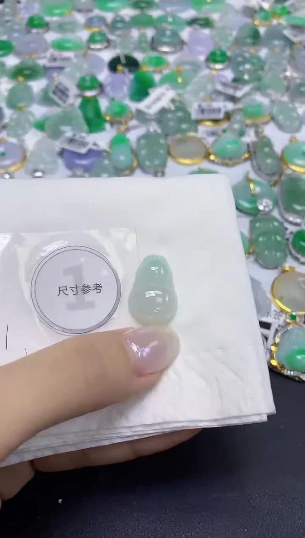 颈饰未镶嵌翡翠天然缅甸翡翠A货百元以上9元证书费自理