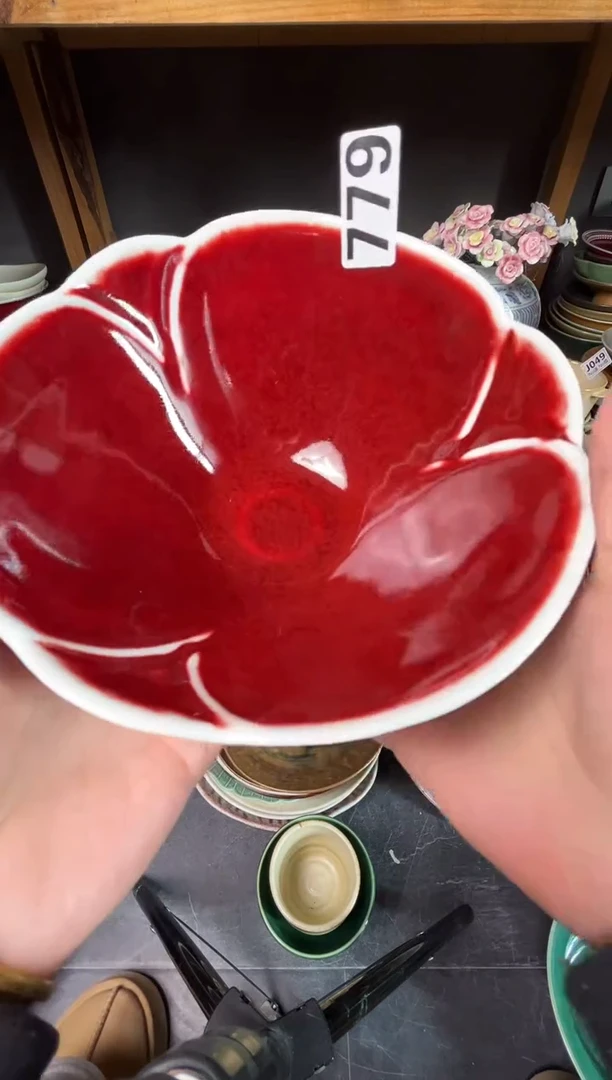 瓷片U779郎红花朵碗