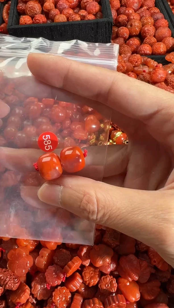 【闪购商品】南红玛瑙颈饰未镶嵌4