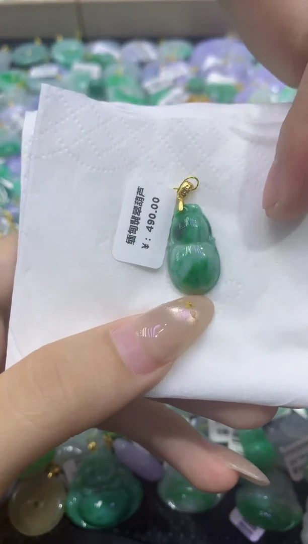 颈饰未镶嵌翡翠天然缅甸翡翠A货