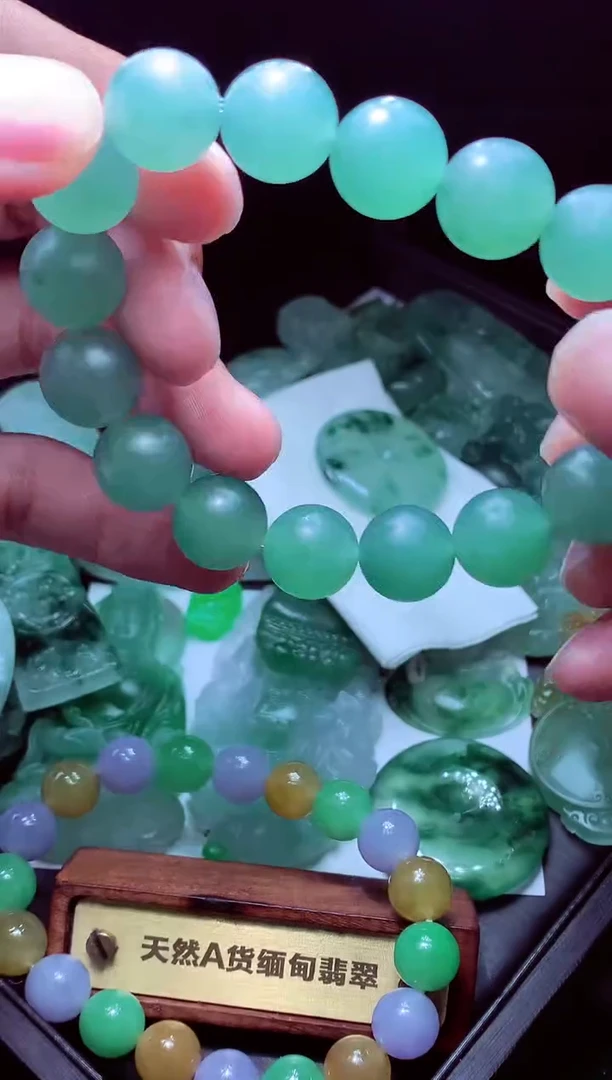 未镶嵌定制翡翠过***?毛货翡翠定制