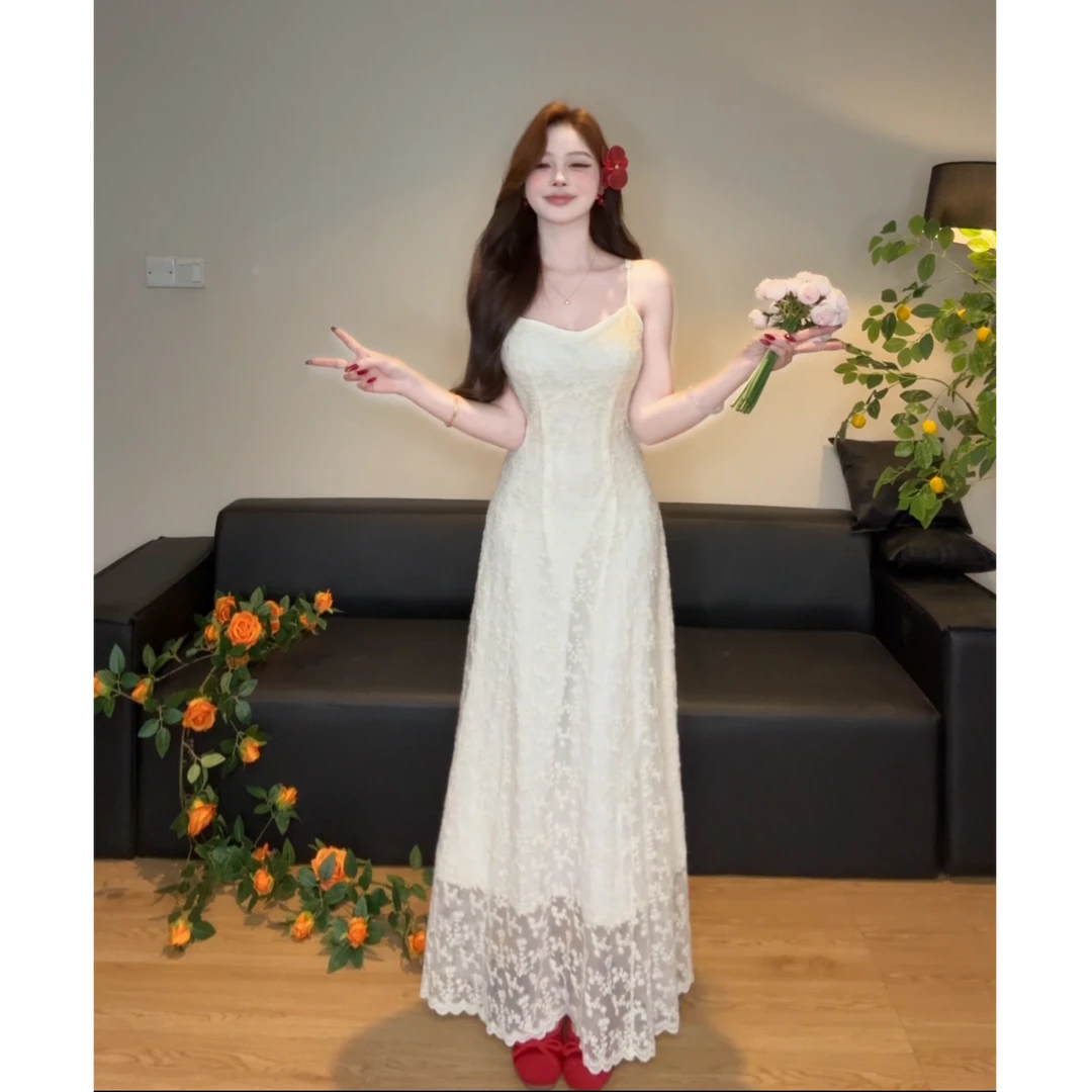 新款法式蕾丝吊带A字连衣裙气质高级感长裙（无胸垫）