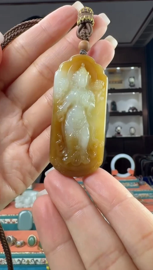 颈饰未镶嵌和田玉佩佩