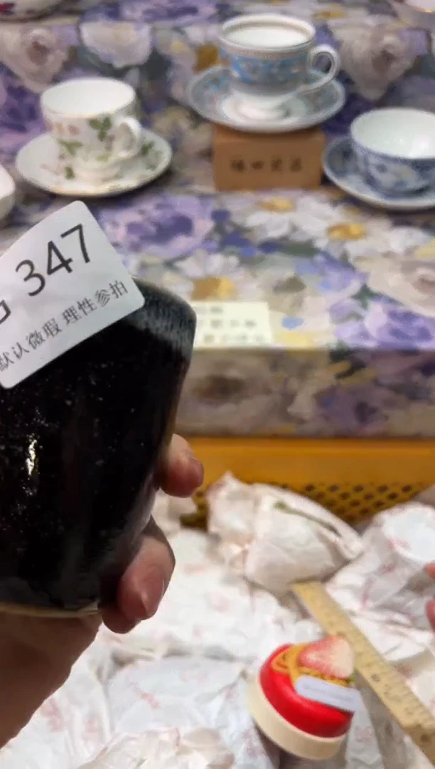 瓷片可*爱G        347