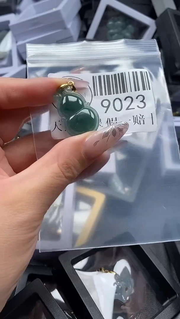 吊坠(不含链)未镶嵌翡翠9023
