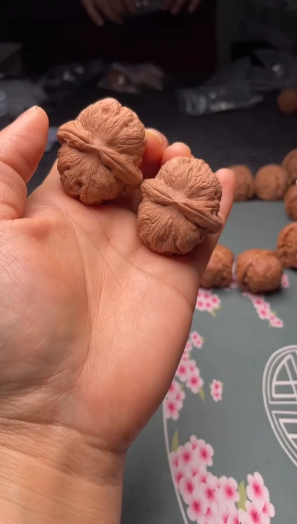 把件文玩核桃w241   元宝 41尺