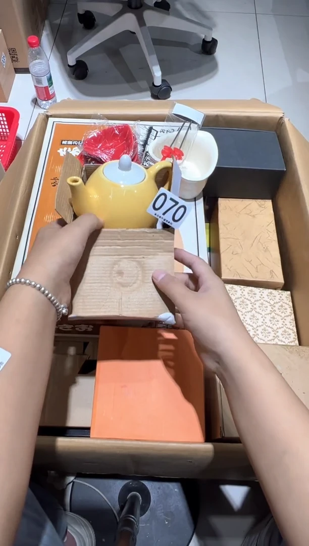 瓷片大****?070.......
