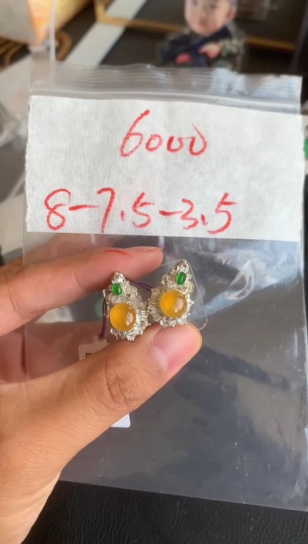 未镶嵌定制翡翠缅甸A货翡翠，拍一发一