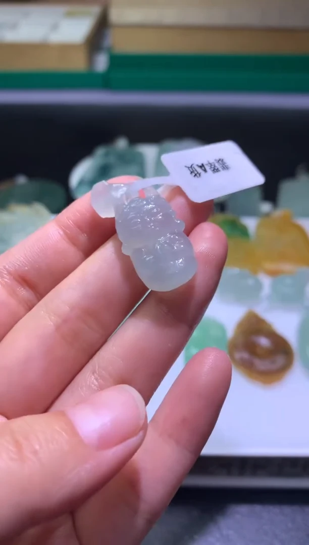 未镶嵌定制翡翠毛货