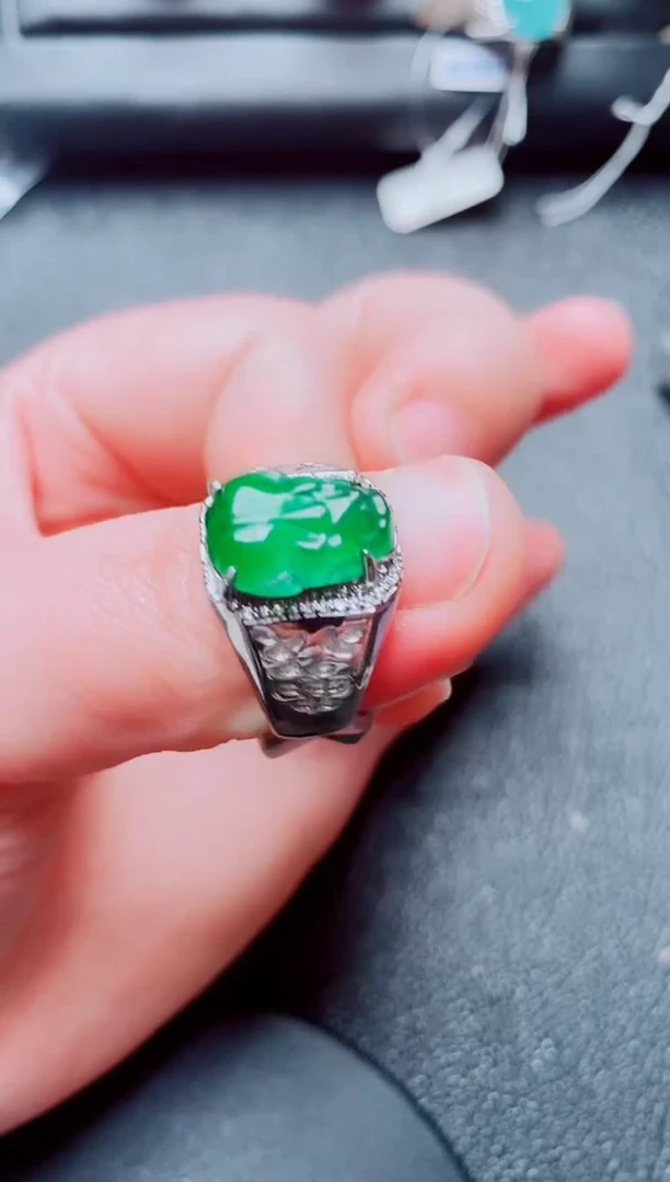 银S925镶嵌戒指翡翠1111