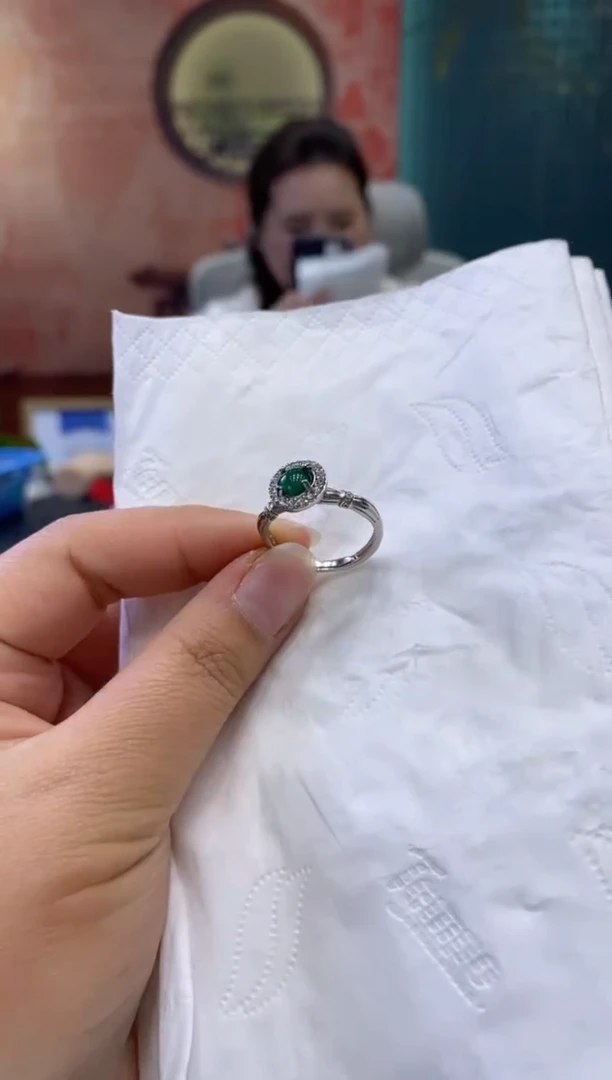 【闪购商品】翡翠戒指未镶嵌多人0008004