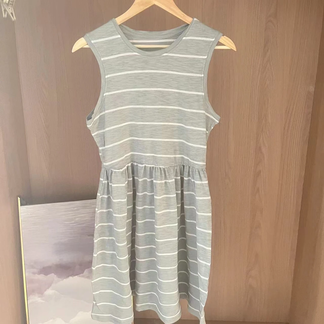 40901条纹显瘦连衣裙