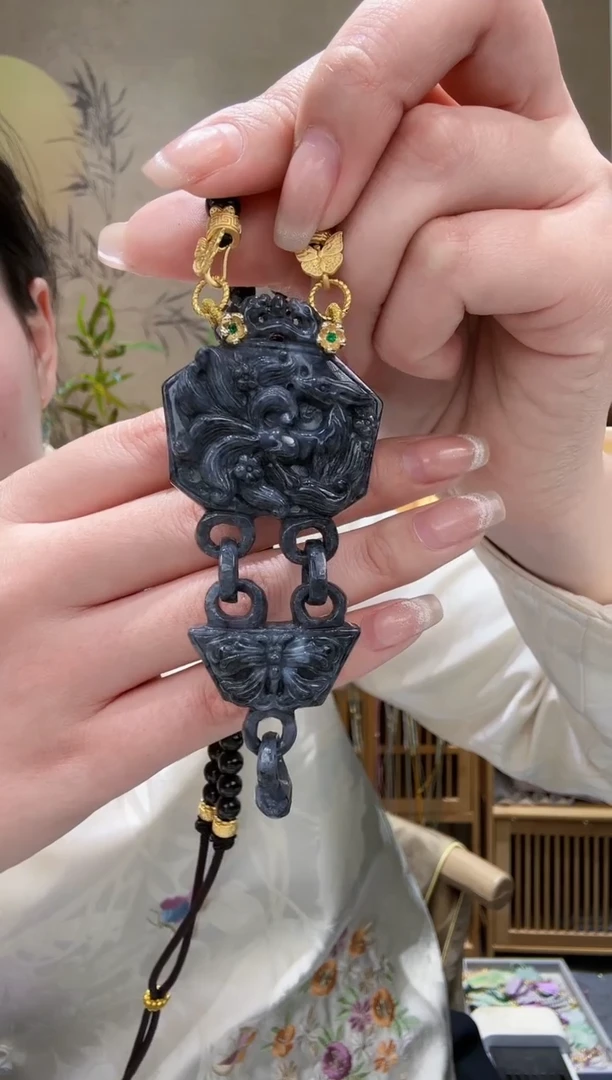 【闪购商品】翡翠颈饰未镶嵌吊坠