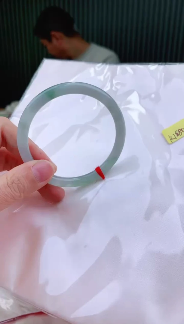 未镶嵌手镯翡翠56