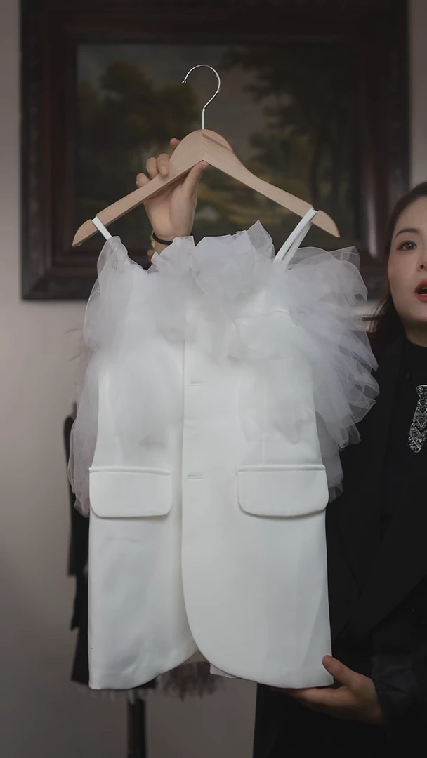 140码白色纱纱吊带艺桐轩儿童潮服