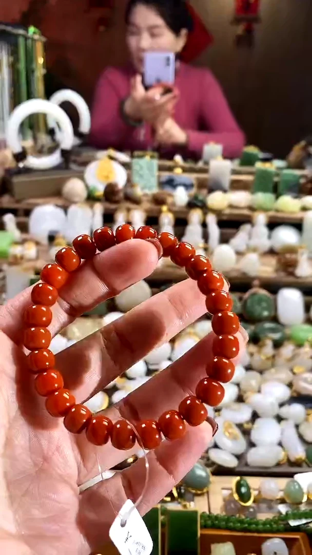 【闪购商品】南红玛瑙手链未镶嵌。