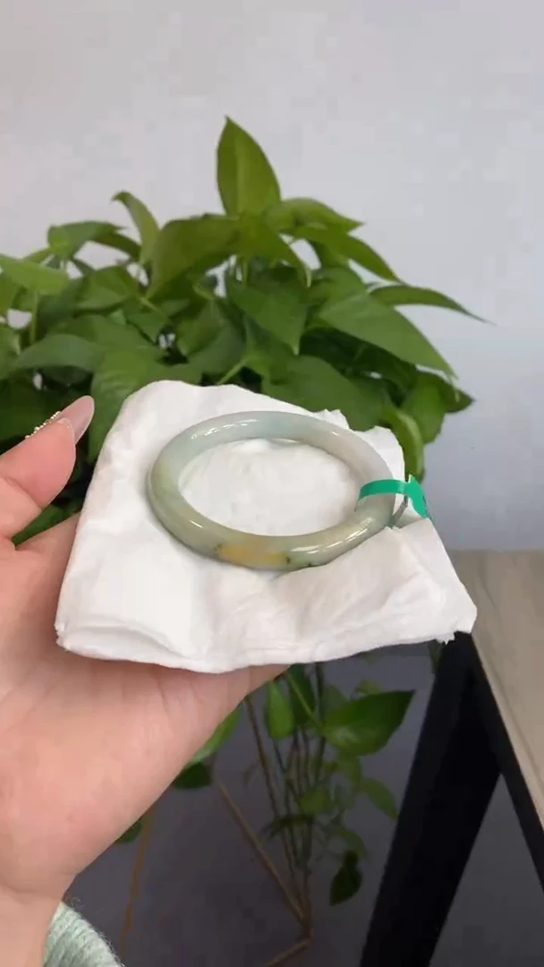 【闪购商品】翡翠手镯未镶嵌00003172