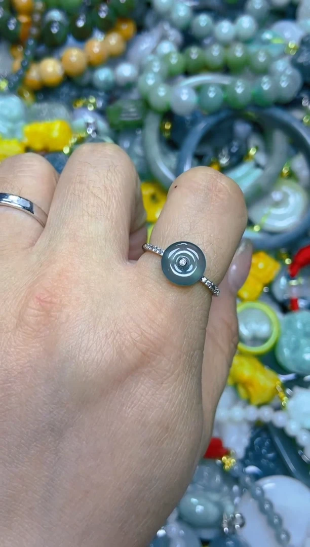 颈饰未镶嵌翡翠/Z/翡翠A货，一件也是批发价