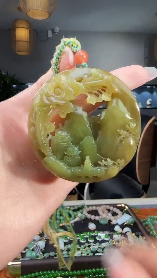颈饰未镶嵌和田玉1