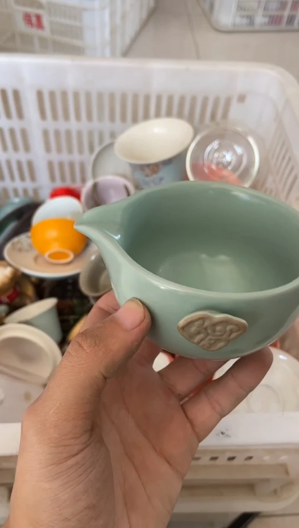 无运费险有瑕疵的摄影的产品有使用过的痕迹有点脏介意勿拍