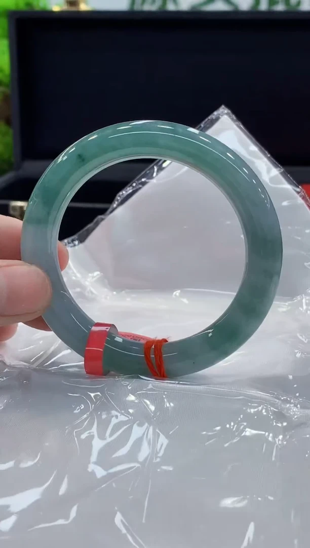 未镶嵌手镯翡翠翡翠手镯