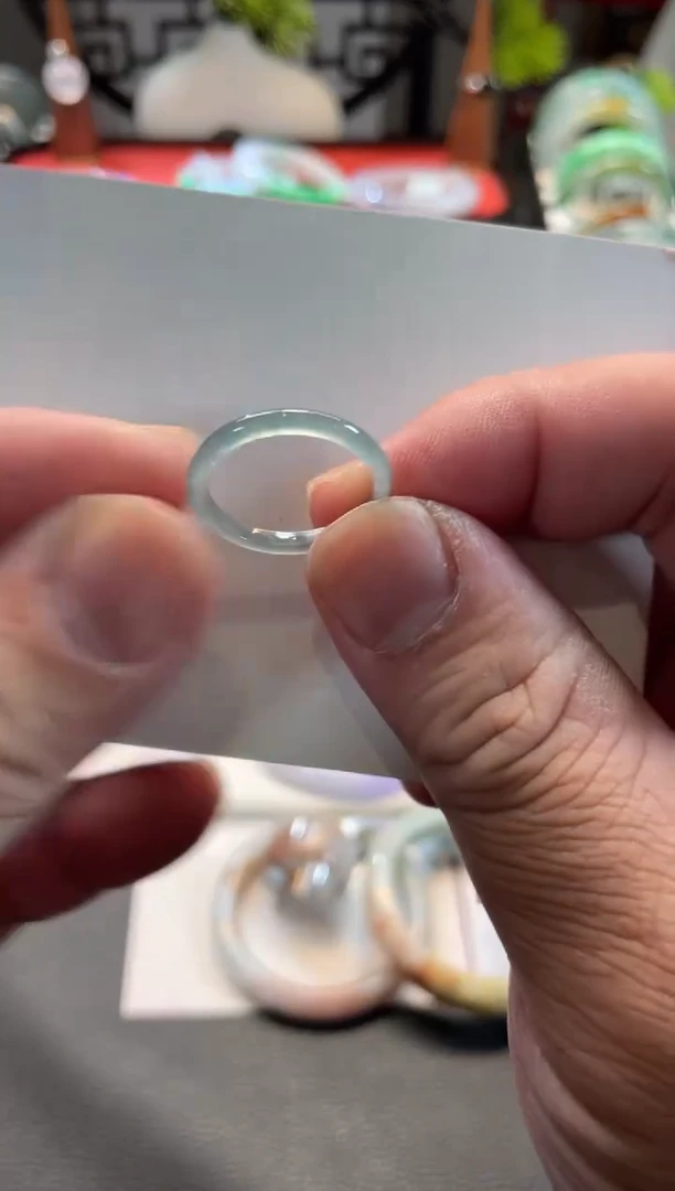 未镶嵌戒指翡翠52号链接 有纹裂 1516