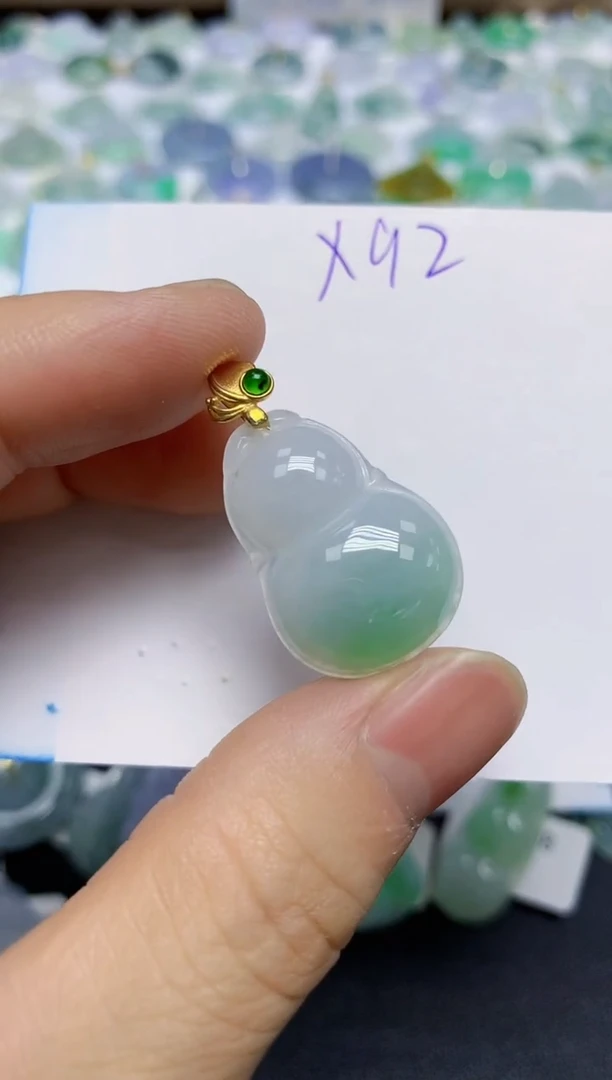 颈饰未镶嵌翡翠天然缅甸翡翠A货翡翠百元以上9元证书费自理