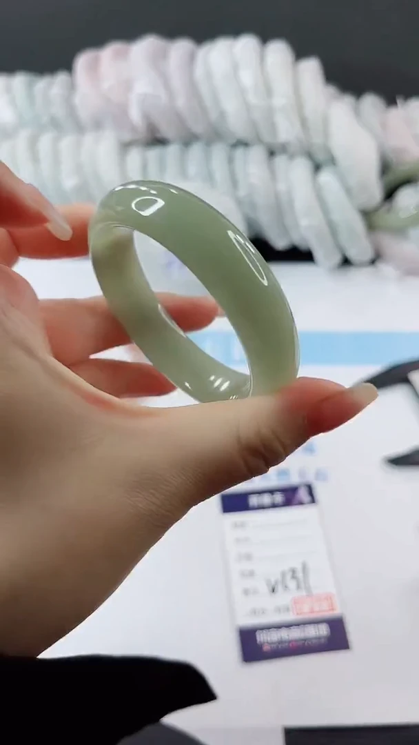 未镶嵌手镯石英质玉多样性发货V131
