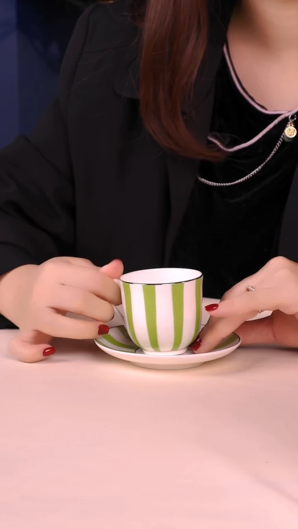 每天早上六点（条纹）